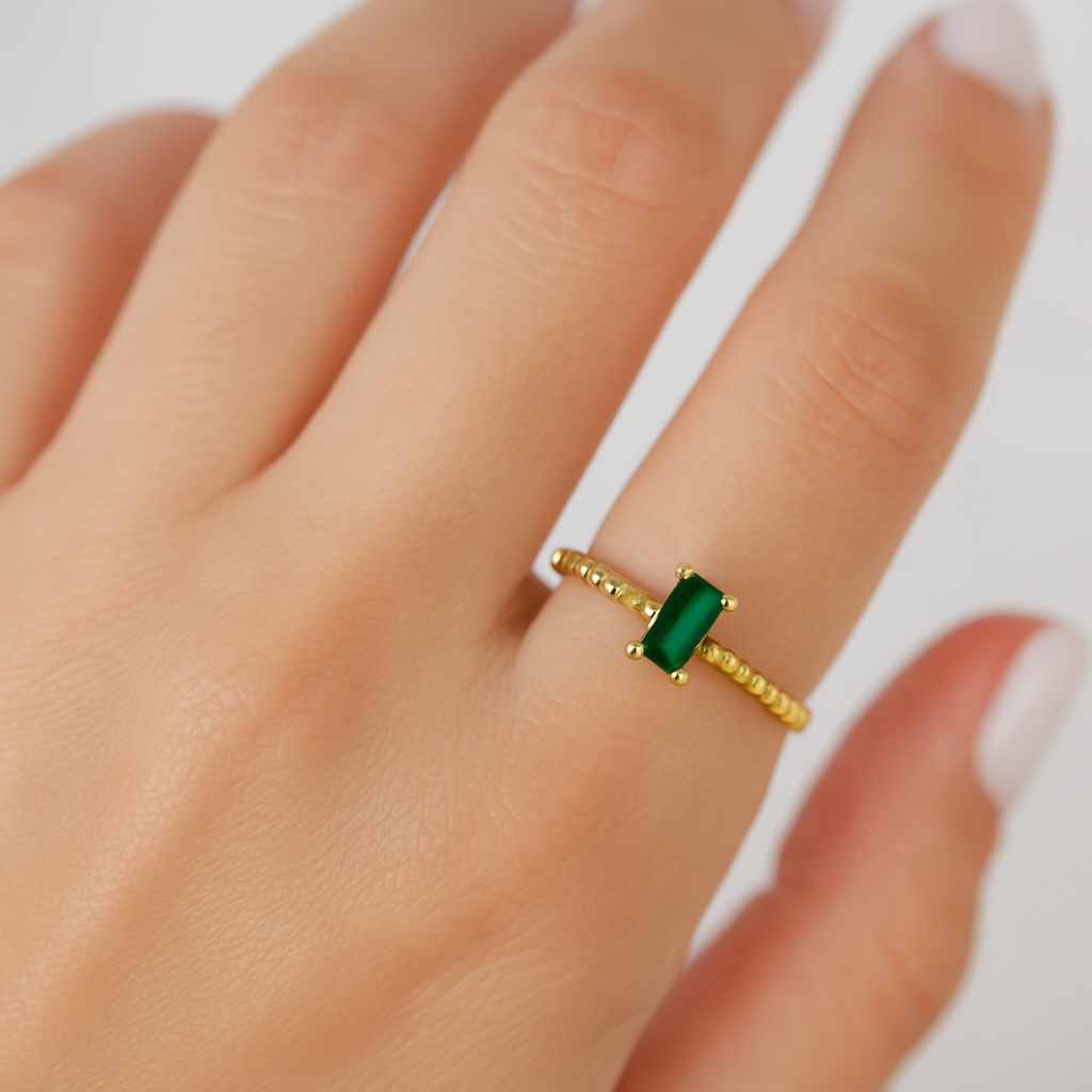 Minimal Spark Solitaire Ring