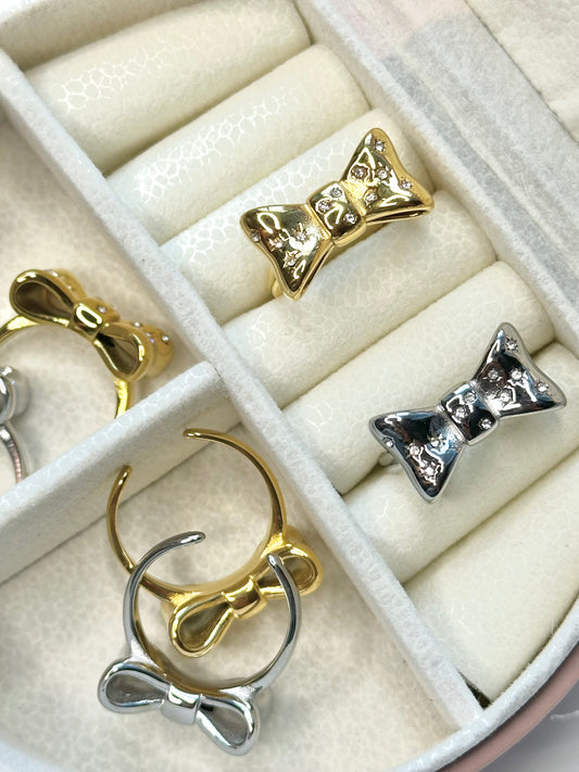 Golden Bow Sparkle Ring