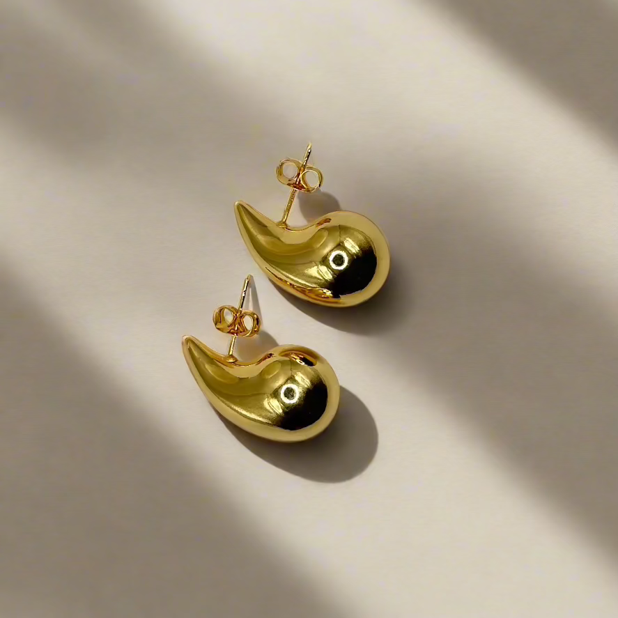 Be Bold Drop Studs