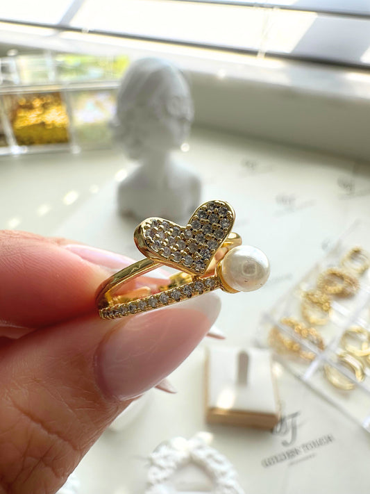 Heart & Pearl Ring