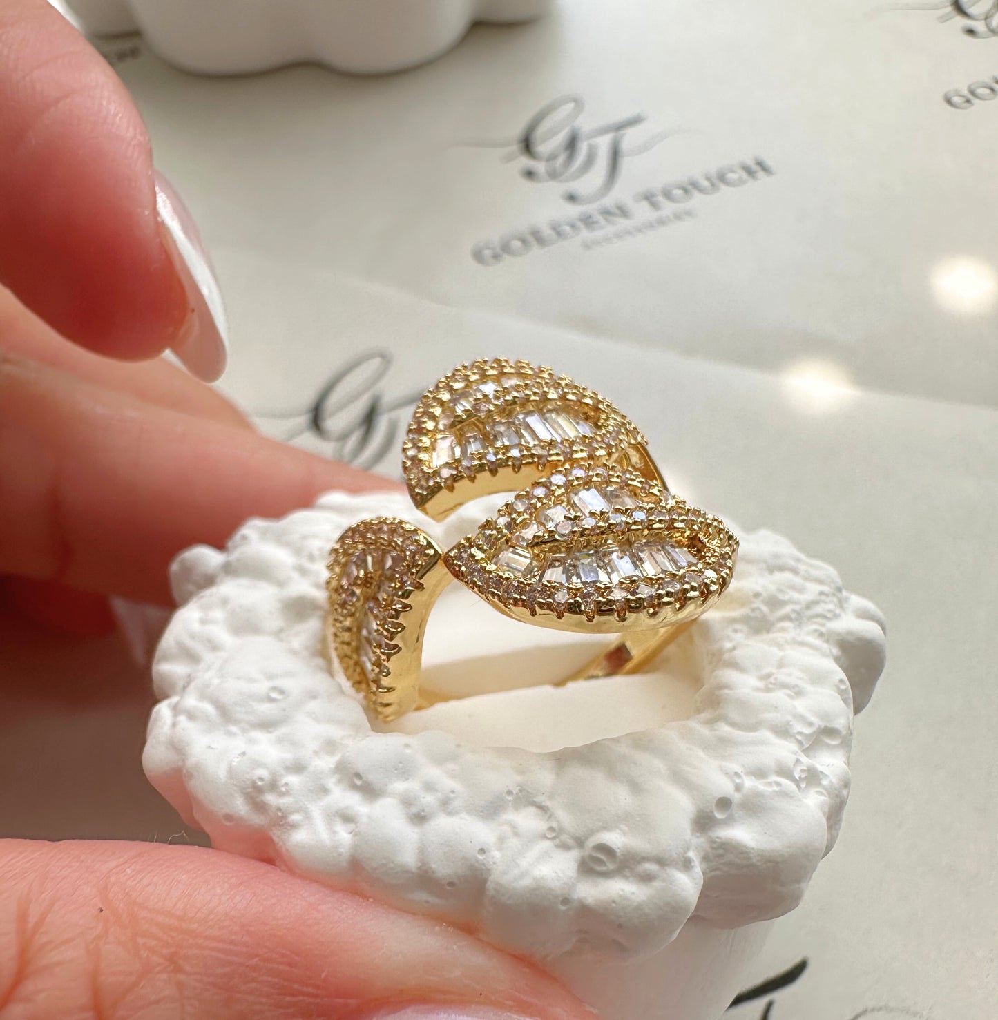 Leafs Ring