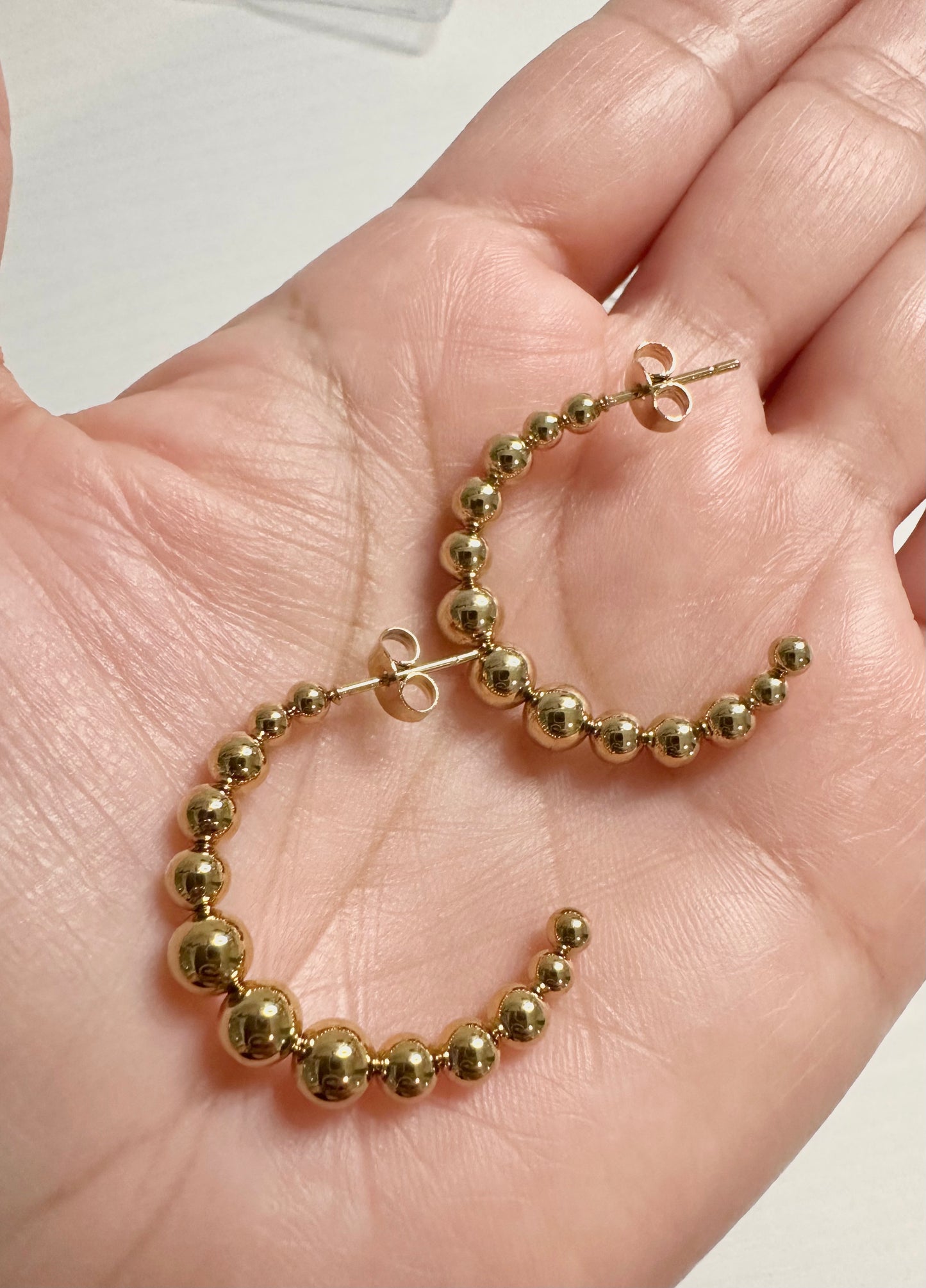 Elena Medium Hoops