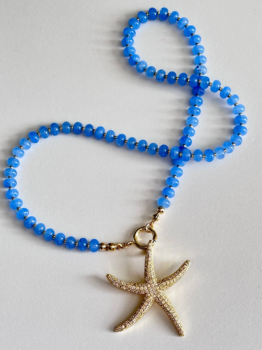 Ocean Blue Beaded Necklace with Gold Starfish Charm (Must-Have)