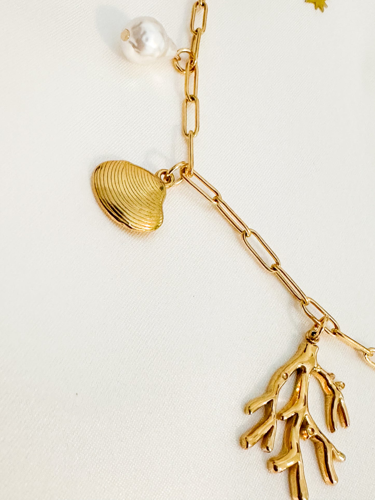 Laura Coastal Beachside Necklace