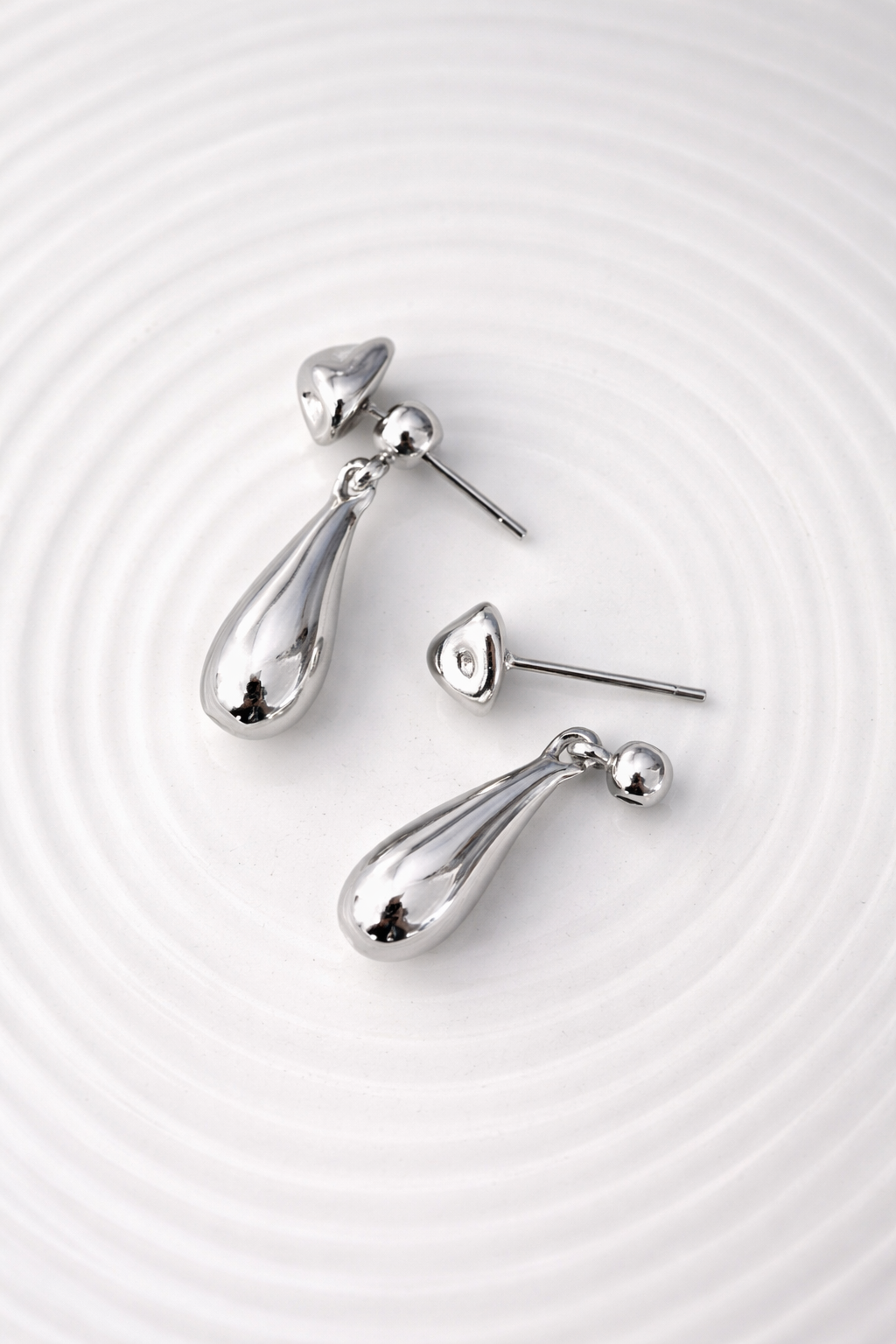 Gold Mini Teardrop Stud Earrings
