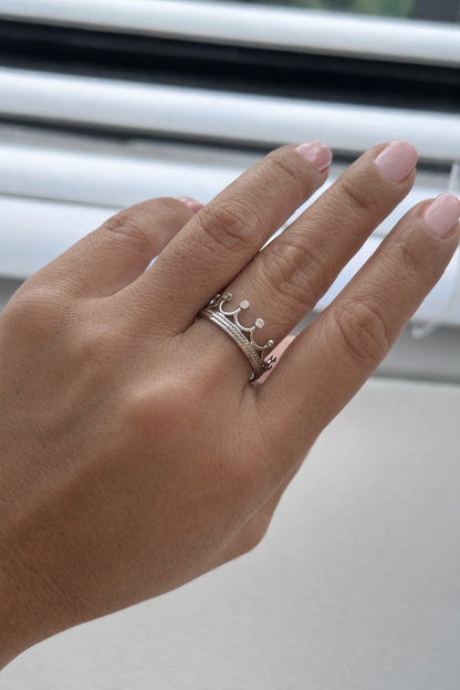 Dainty Crown Gold Ring