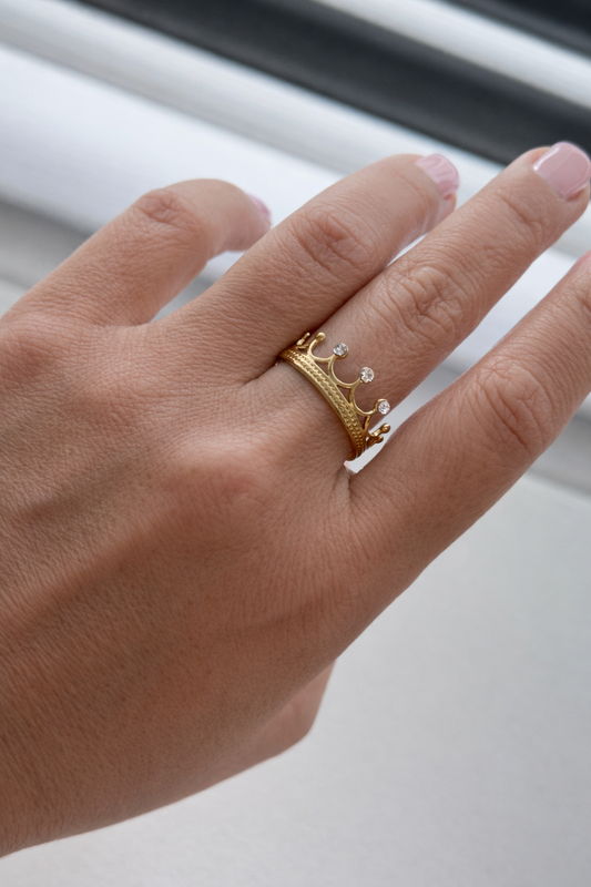 Dainty Crown Gold Ring