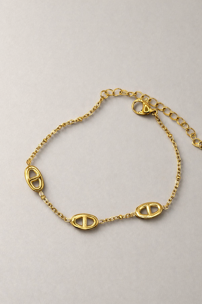 Gigi Stainless Steel Bracelet – Dainty & Waterproof