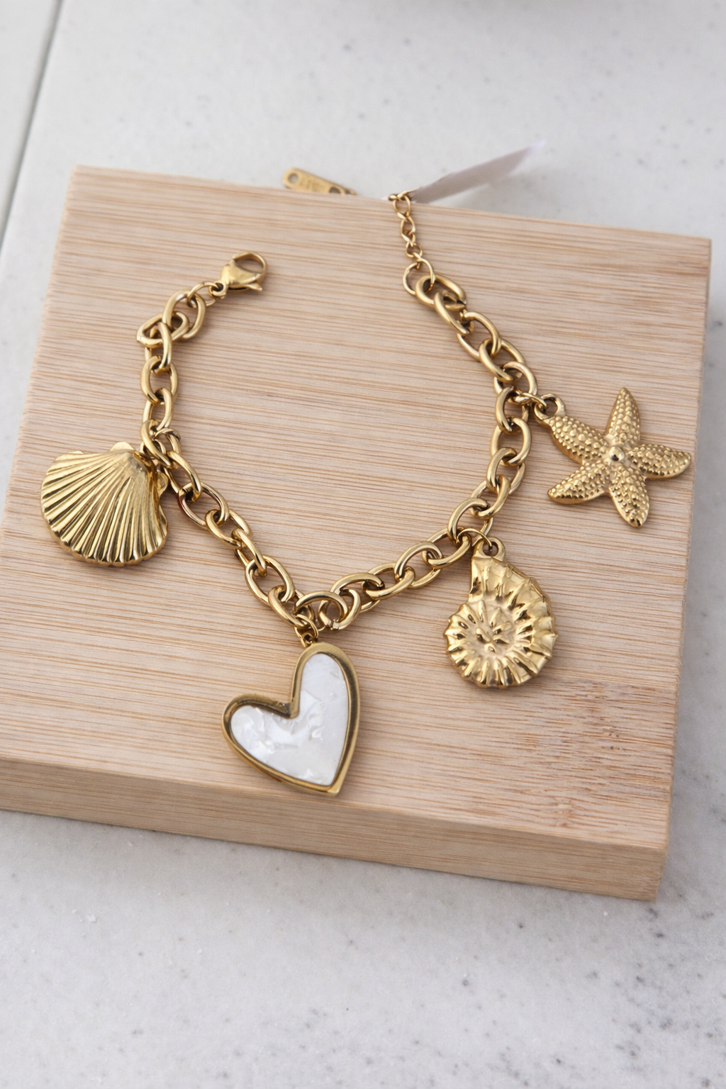 Beachside Heart & Shell Charm Bracelet